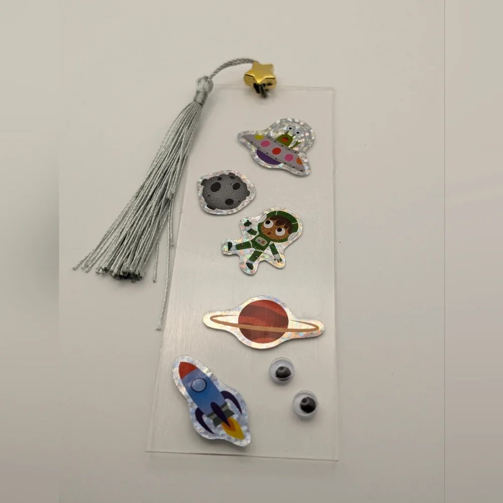 Outer space bookmark - Picture 1 of 2